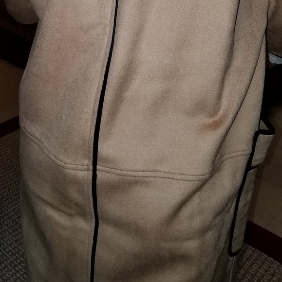 NYANDCOMPANY Tan & Black Lined Jacket/Vest/Cape - Picture 4 of 8